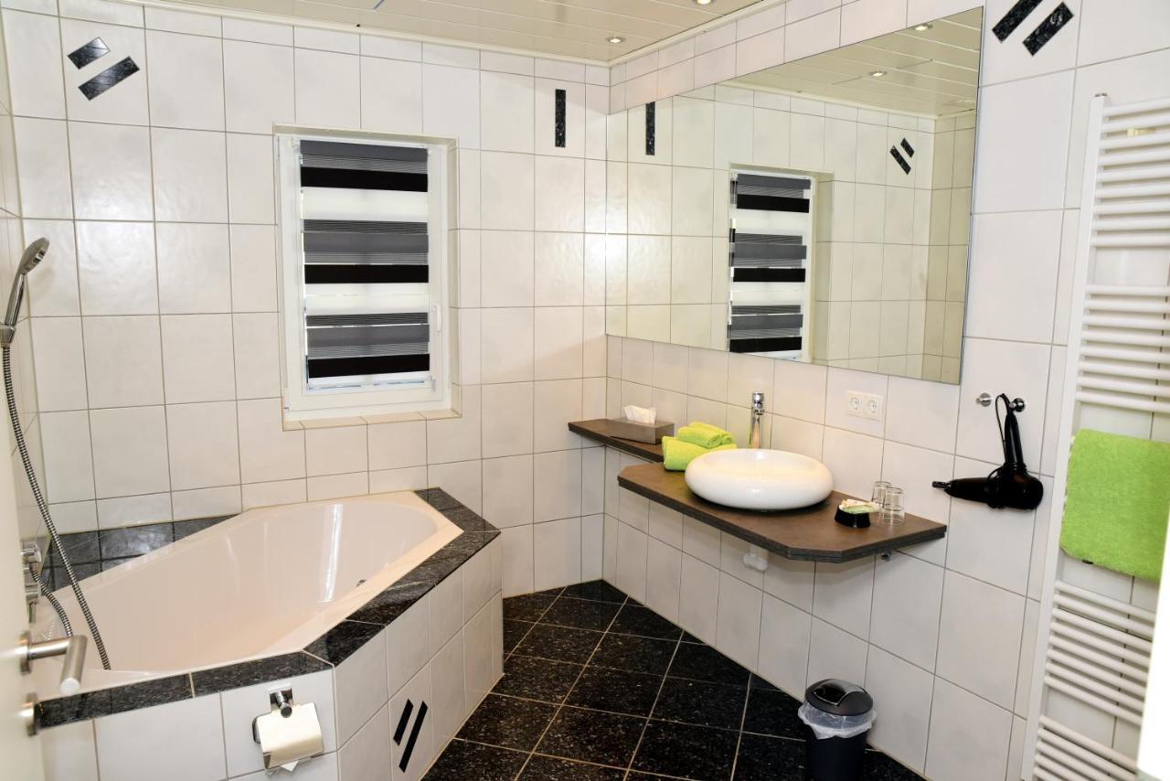 Winzer Lounge Gastezimmer Dernau Bagian luar foto